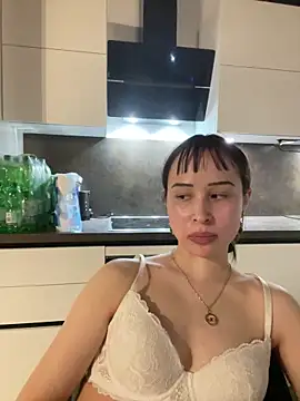 Just-Lilly online show from 1, 4, 2026