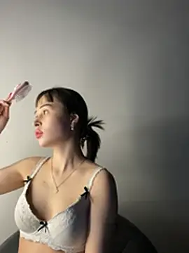 Just-Lilly online show from 15, 2, 2026