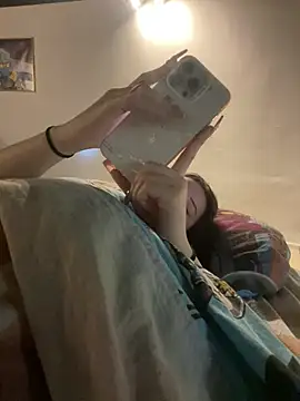Snapshot of Just-Lilly chatting on 5, 5, 2026 Just-Lilly online show from 5, 5, 2026