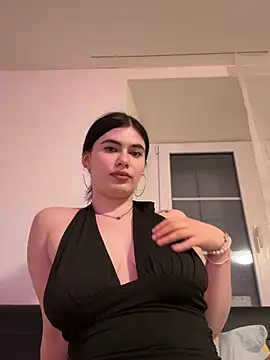 Evie-Moore online show from 26, 2, 2026