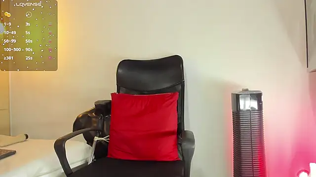 RousMature online show from 5, 4, 2026