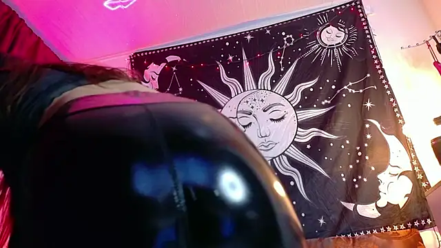 MadLustt online show from 10, 3, 2026