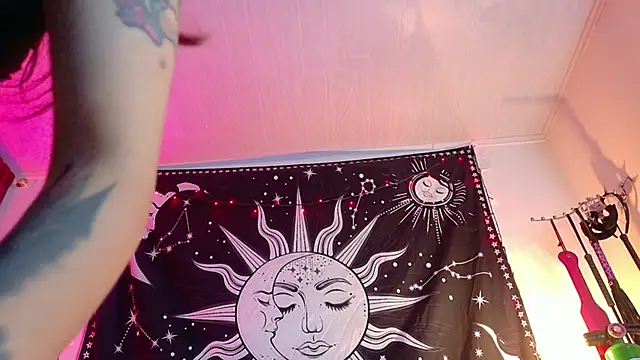 MadLustt online show from 7, 3, 2026