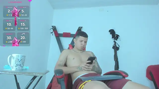 Snapshot of Steven_and_Camilo18 chatting on 1, 3, 2026 Steven and Camilo18 online show from 1, 3, 2026