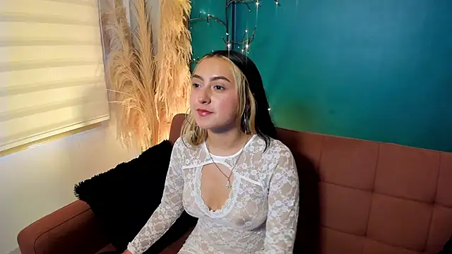 Snapshot of Giselle_Laurens_ chatting on 11, 2, 2026 Giselle Laurens online show from 11, 2, 2026