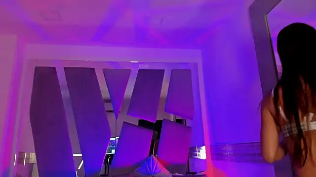 mara-lane online show from 10, 4, 2026