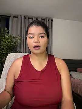 Snapshot of moonhelen chatting on 23, 2, 2026 moonhelen online show from 23, 2, 2026