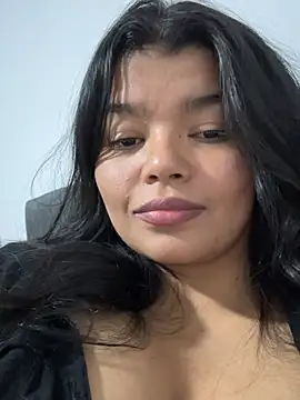 Snapshot of moonhelen chatting on 2, 3, 2026 moonhelen online show from 2, 3, 2026