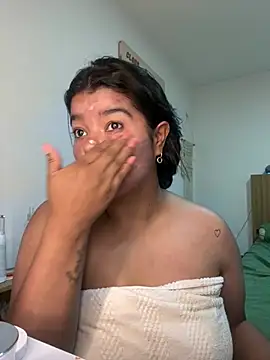 Snapshot of moonhelen chatting on 13, 2, 2026 moonhelen online show from 13, 2, 2026