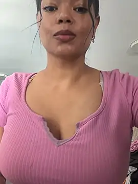 moonhelen online show from 27, 5, 2026