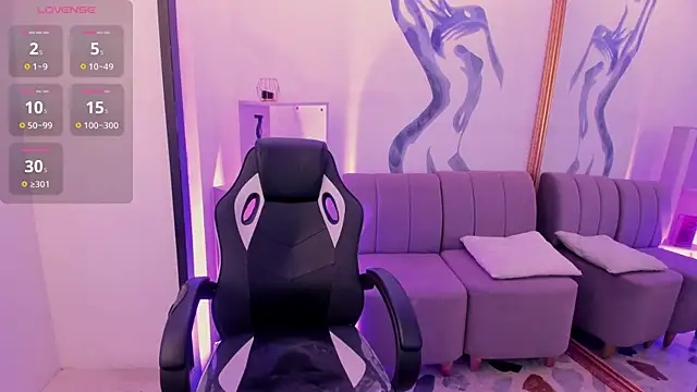 Snapshot of CarolineFyre chatting on 16, 2, 2026 CarolineFyre online show from 16, 2, 2026