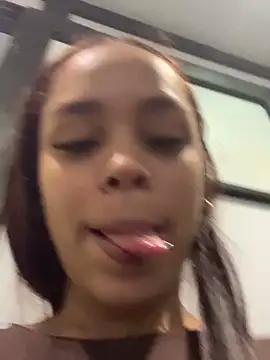 CarolineFyre online show from 1, 6, 2026