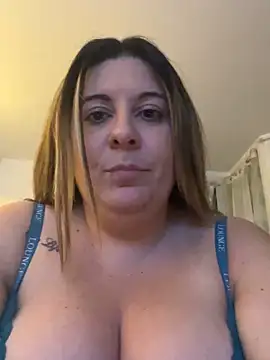 JasmineGlow7 online show from 25, 2, 2026