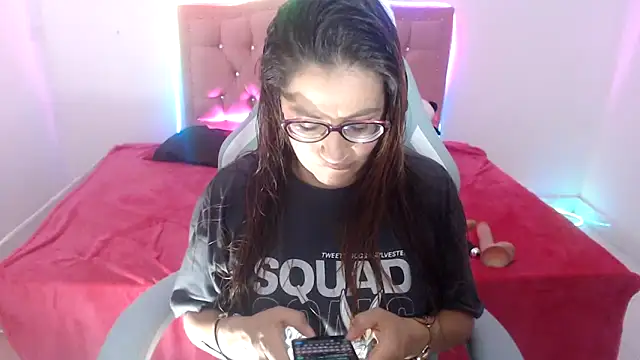 snowhot-69 online show from 30, 3, 2026