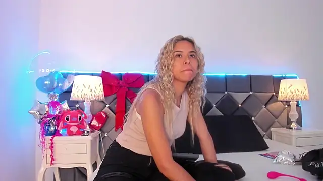  Giorgiina  online show from 9, 2, 2026