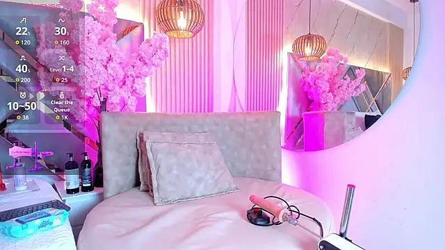 Snapshot of EmmaLovve chatting on 9, 2, 2026 EmmaLovve online show from 9, 2, 2026