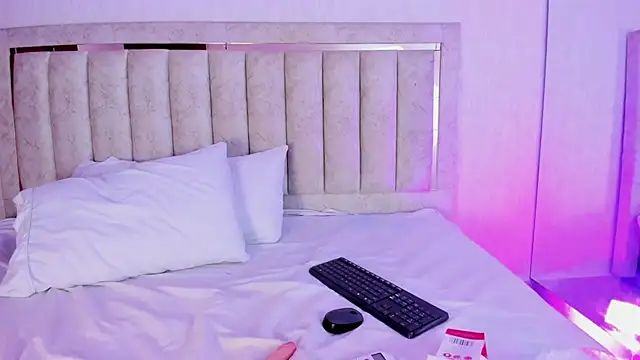 Snapshot of SeleneSantana chatting on 27, 2, 2026 SeleneSantana online show from 27, 2, 2026