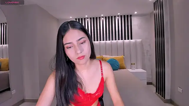 Snapshot of LucieMartin chatting on 2, 3, 2026 LucieMartin online show from 2, 3, 2026