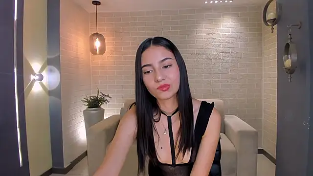 Snapshot of LucieMartin chatting on 23, 2, 2026 LucieMartin online show from 23, 2, 2026