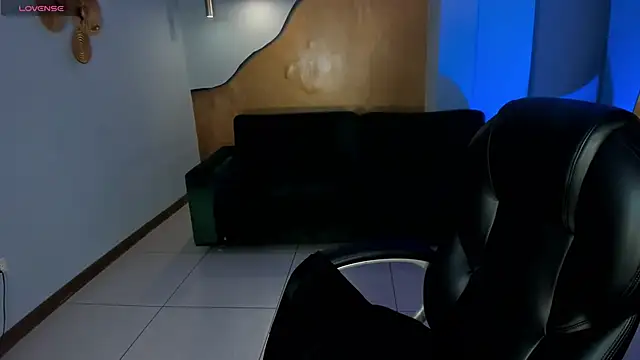 ScarlettRose X online show from 14, 4, 2026