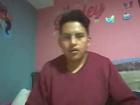 Snapshot of Johnn_Latinboy chatting on 3, 3, 2026 Johnn Latinboy online show from 3, 3, 2026