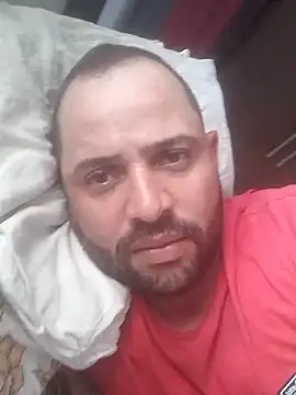 Snapshot of pau-de-ourod chatting on 6, 4, 2026 pau-de-ourod online show from 6, 4, 2026