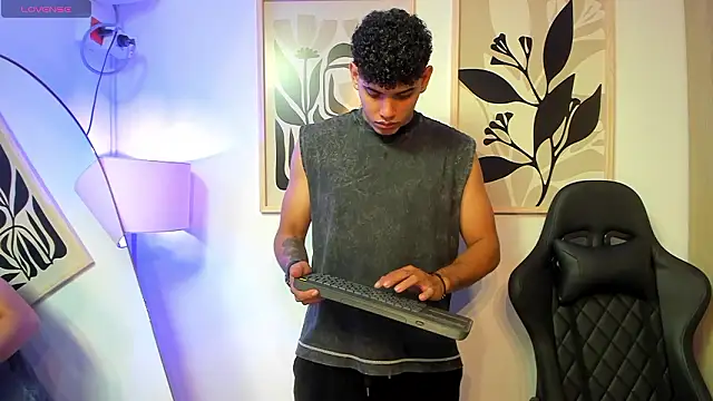 justin payn14 online show from 26, 3, 2026