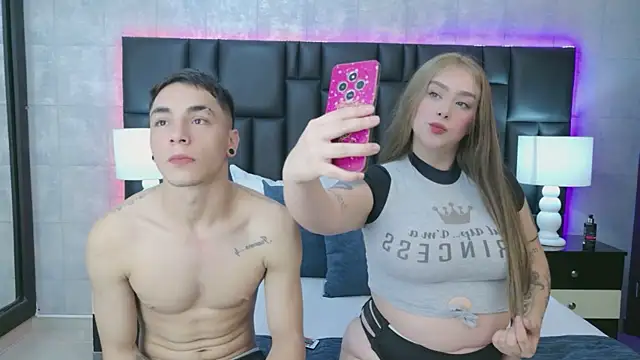 Snapshot of KarlaAndMike chatting on 26, 2, 2026 KarlaAndMike online show from 26, 2, 2026