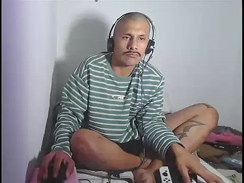 Snapshot of saddad714 chatting on 24, 2, 2026 saddad714 online show from 24, 2, 2026