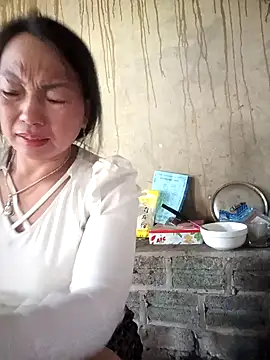 baby 112233 online show from 9, 4, 2026