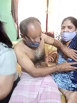 HoneyHush online show from 12, 3, 2026