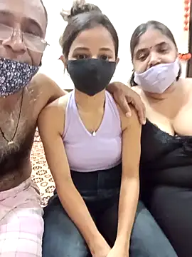 HoneyHush online show from 15, 4, 2026