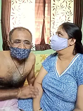 HoneyHush online show from 11, 2, 2026