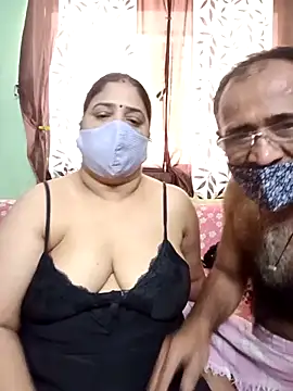 HoneyHush online show from 1, 3, 2026