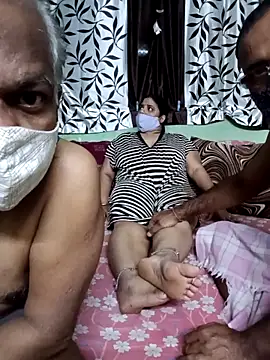 HoneyHush online show from 27, 3, 2026