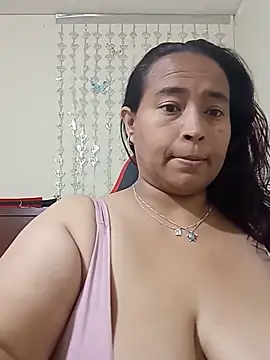 Snapshot of BustySexy_Nataly chatting on 15, 5, 2026 BustySexy Nataly online show from 15, 5, 2026