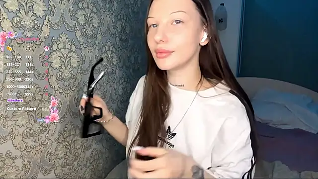 Snapshot of LumPetal chatting on 20, 2, 2026 LumPetal online show from 20, 2, 2026