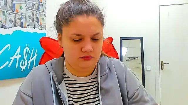 Snapshot of Maddinia chatting on 17, 2, 2026 Maddinia online show from 17, 2, 2026