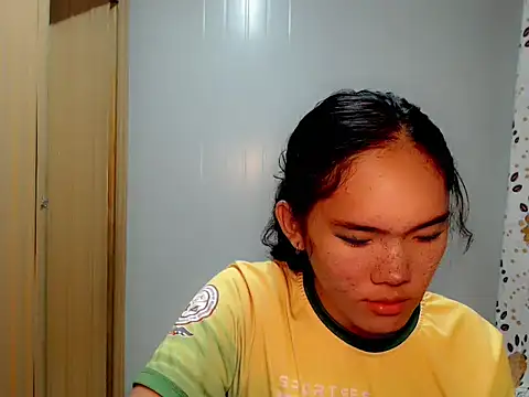 girlyteengrl online show from 4, 2, 2026