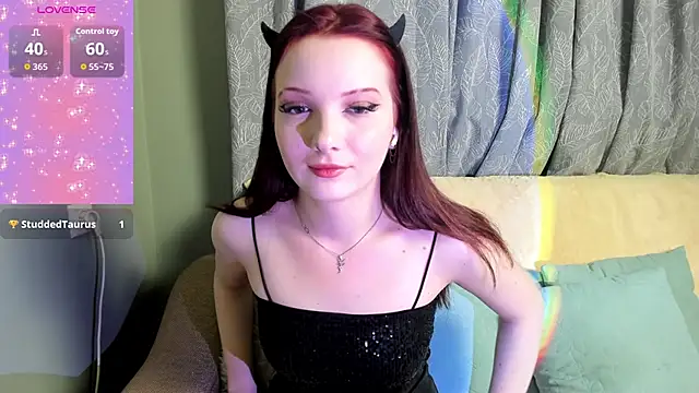 AuroraKane online show from 3, 3, 2026