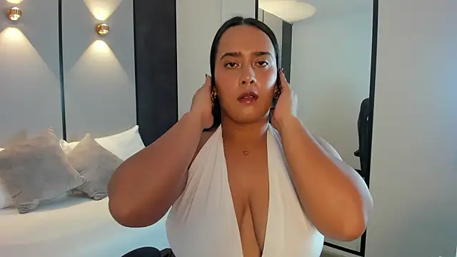 Snapshot of sophia_solerr chatting on 23, 2, 2026 sophia solerr online show from 23, 2, 2026