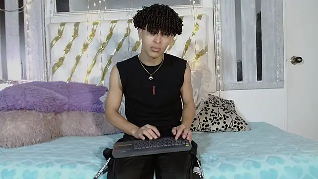 Snapshot of ian_smith_ chatting on 3, 3, 2026 ian smith online show from 3, 3, 2026