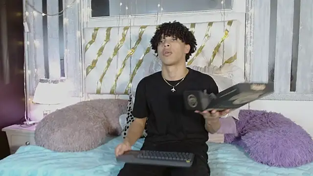 ian smith  online show from 27, 2, 2026