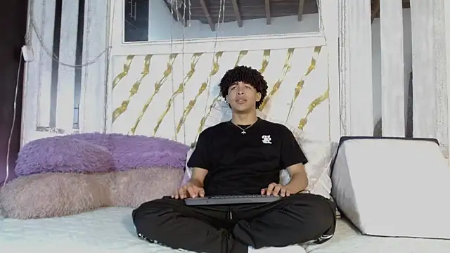 Snapshot of ian_smith_ chatting on 10, 4, 2026 ian smith online show from 10, 4, 2026