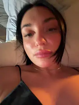 Snapshot of HotDevilGirl_ chatting on 2, 3, 2026 HotDevilGirl online show from 2, 3, 2026