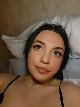 Snapshot of HotDevilGirl_ chatting on 16, 2, 2026 HotDevilGirl online show from 16, 2, 2026