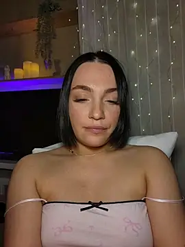 Snapshot of HotDevilGirl_ chatting on 19, 2, 2026 HotDevilGirl online show from 19, 2, 2026