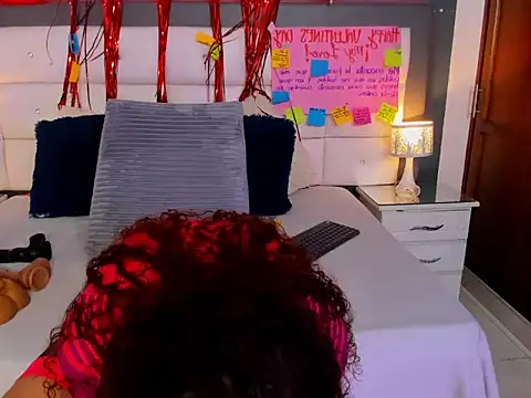 Snapshot of RED_VIOLETH chatting on 16, 2, 2026 RED VIOLETH online show from 16, 2, 2026