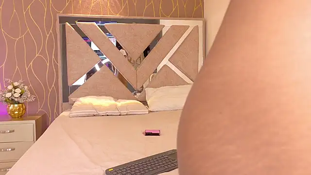 Sophia blade1 online show from 13, 2, 2026