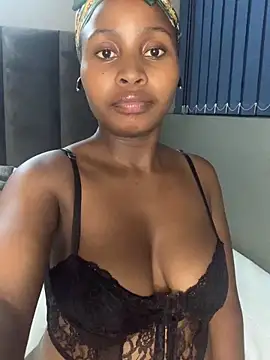 SexyLaylahx online show from 6, 2, 2026